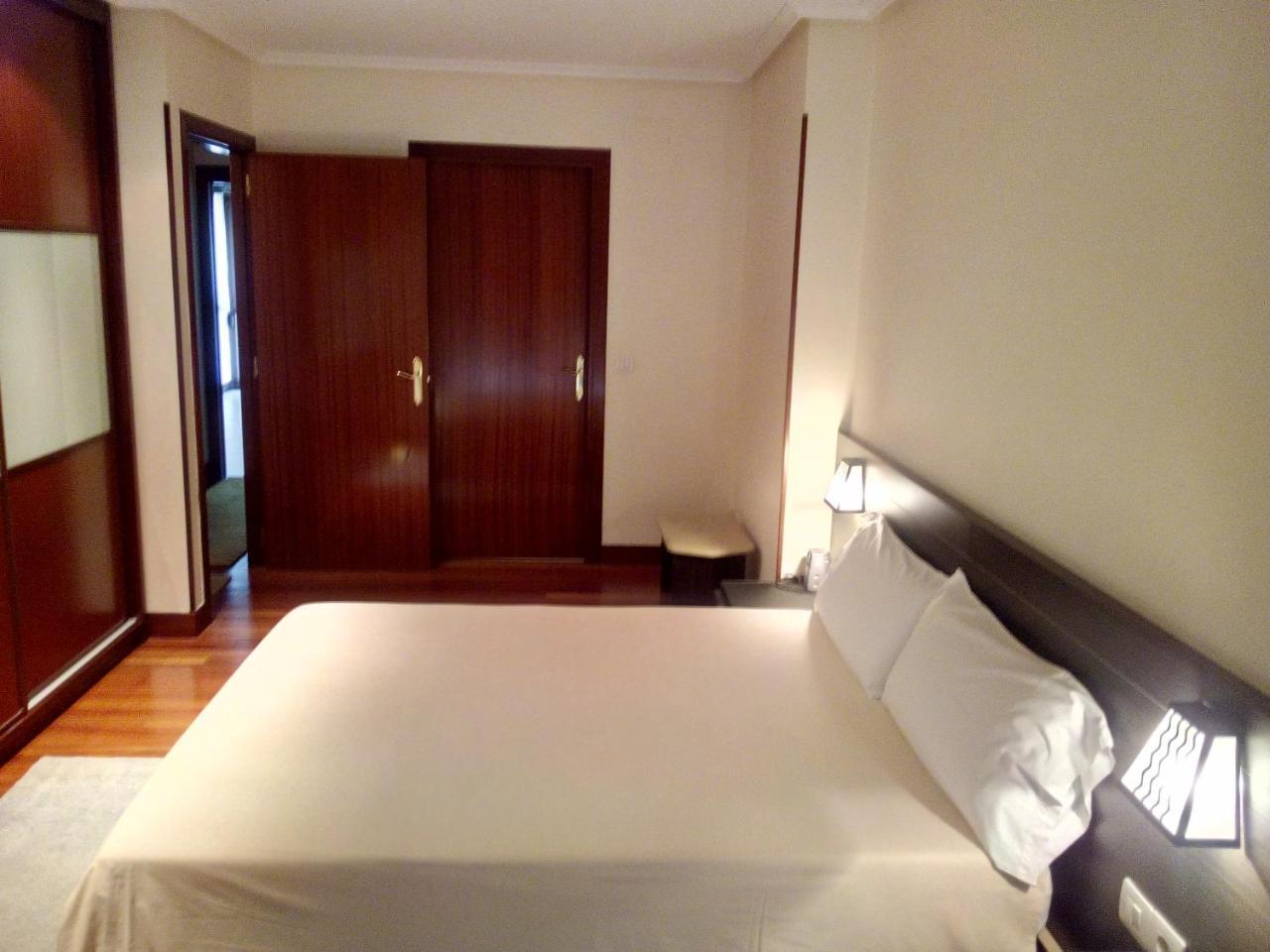 Éibar Apartamento Ana Con Garaje מראה חיצוני תמונה